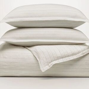 Luxurious Striped Duvet Cover Set